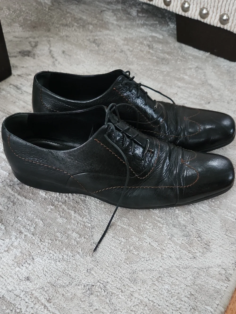 Mens Black Louis Vuitton Dress Shoes, Size LV 9, US 10